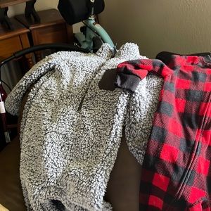 Bundle of baby clothes - never worn
